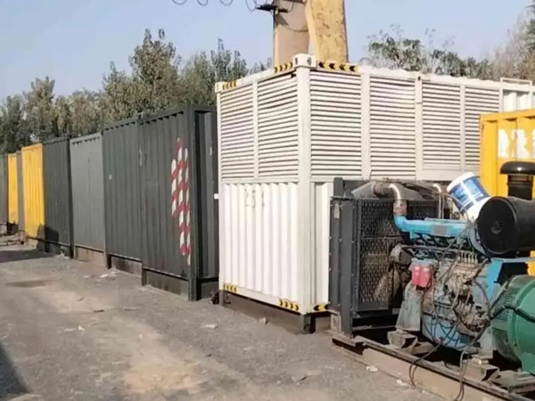 清远200KW柴油发电机机组每小时油耗是多少?